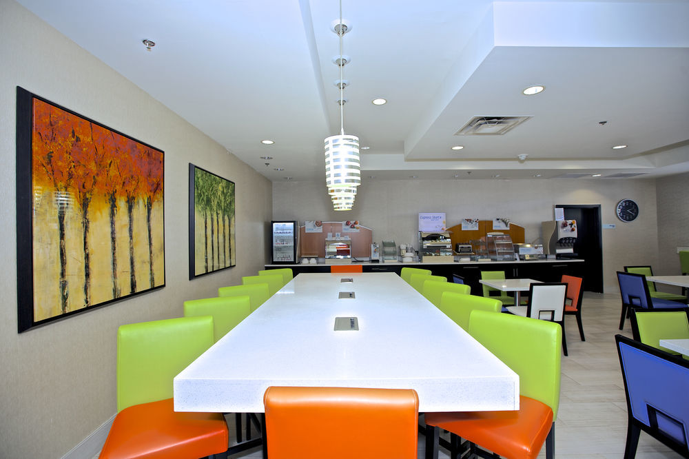 Holiday Inn Express & Suites Atlanta Ne- Duluth By Ihg Exterior foto